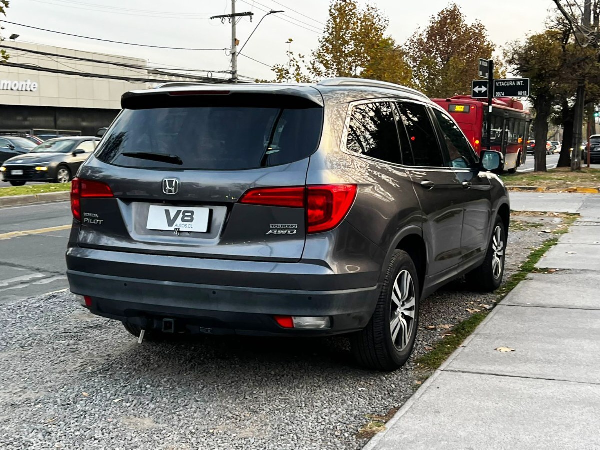 2018 Honda Pilot miniatura 4