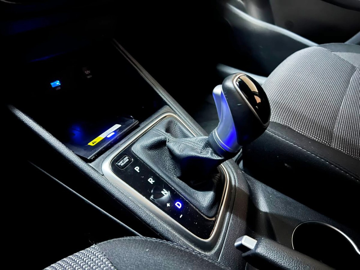 2023 Hyundai Accent miniatura 10