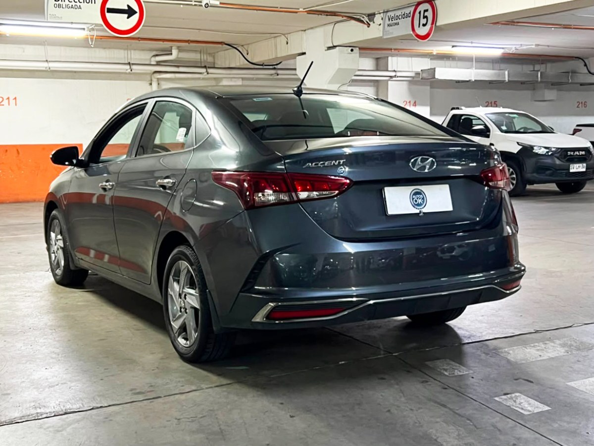 2023 Hyundai Accent miniatura 4