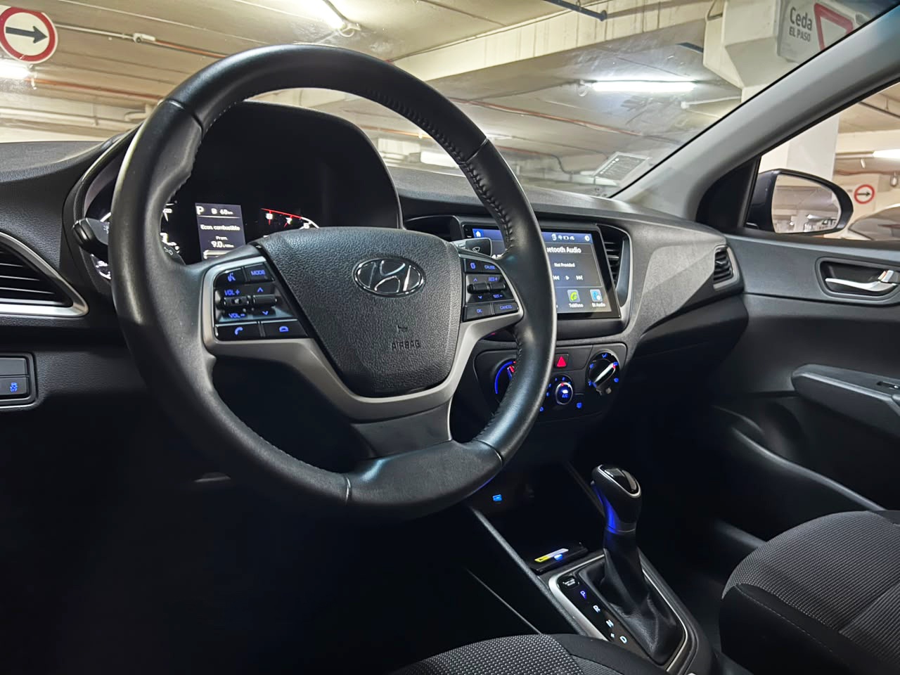 2023 Hyundai Accent miniatura 9