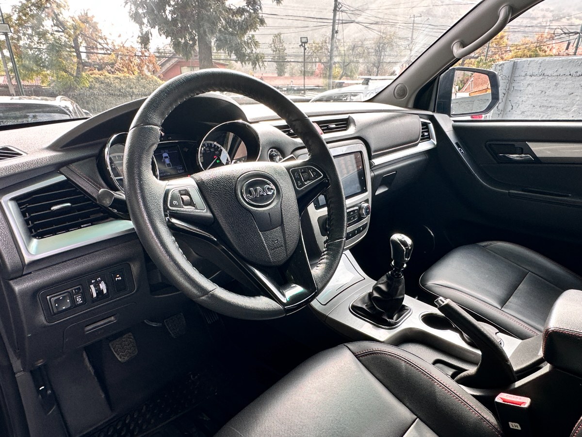 2021 JAC T8 miniatura 8