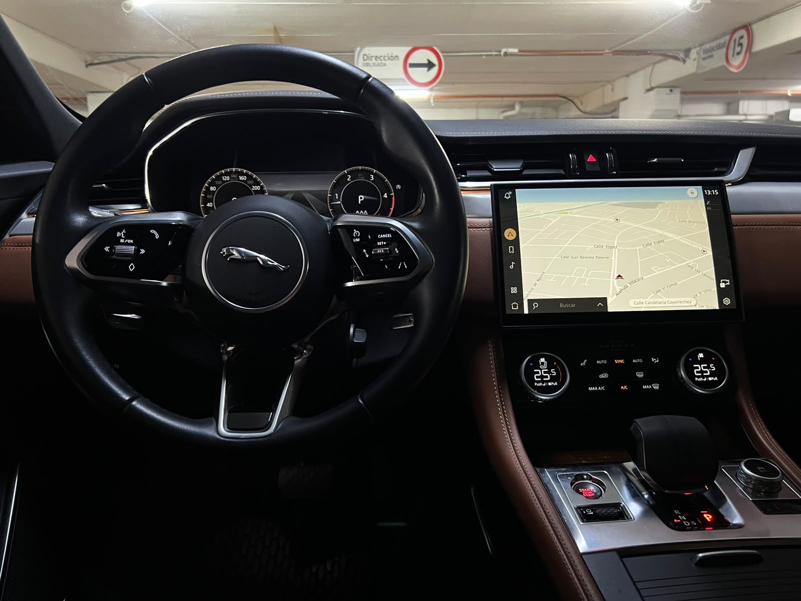 2024 Jaguar F-Pace miniatura 12