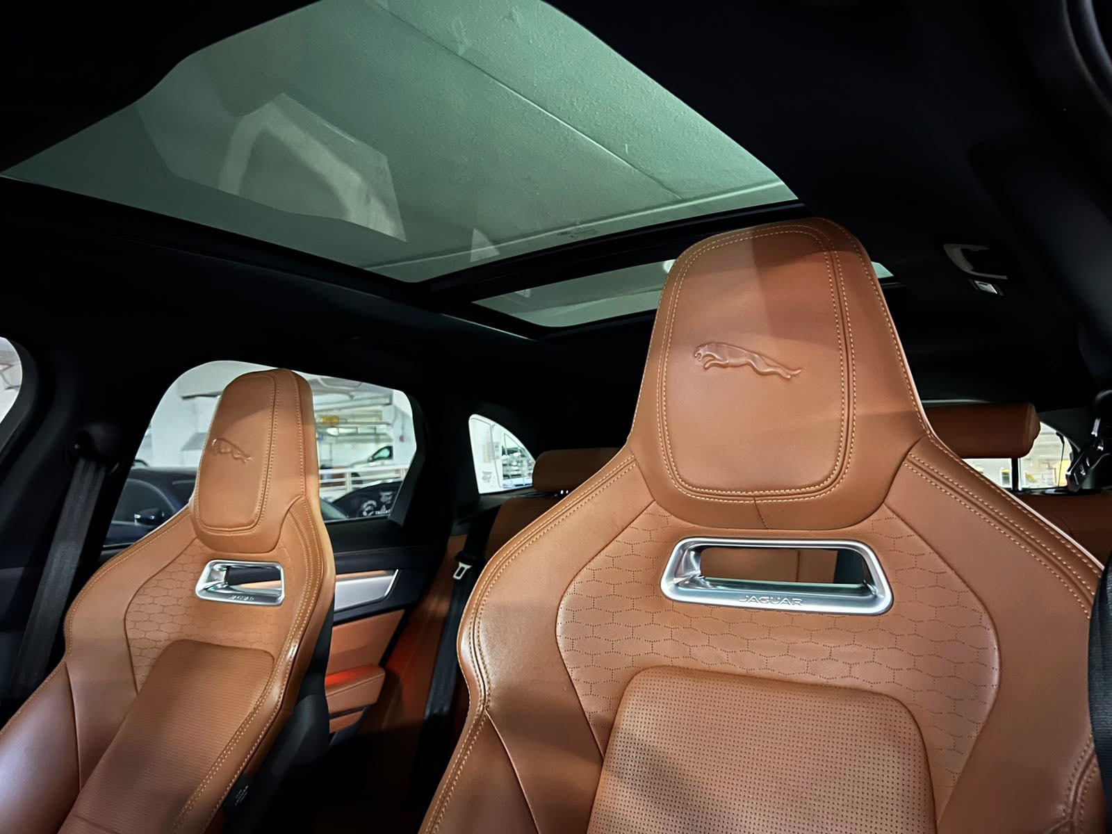 2024 Jaguar F-Pace miniatura 23