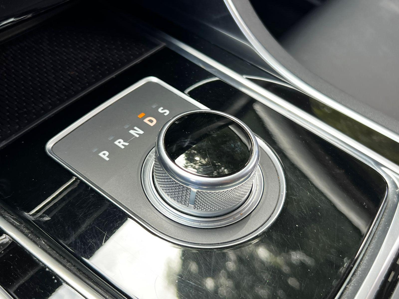 2016 Jaguar XF miniatura 12