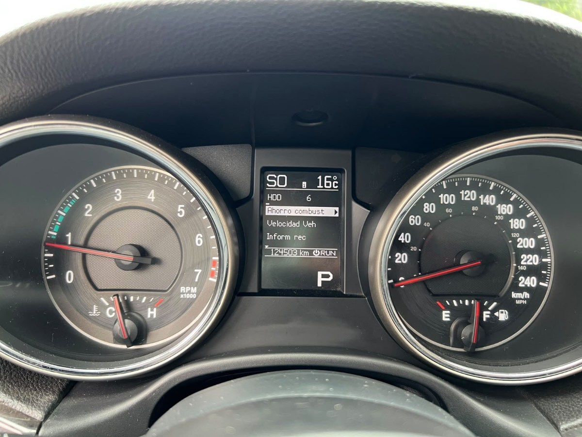 2011 Jeep Grand Cherokee miniatura 11