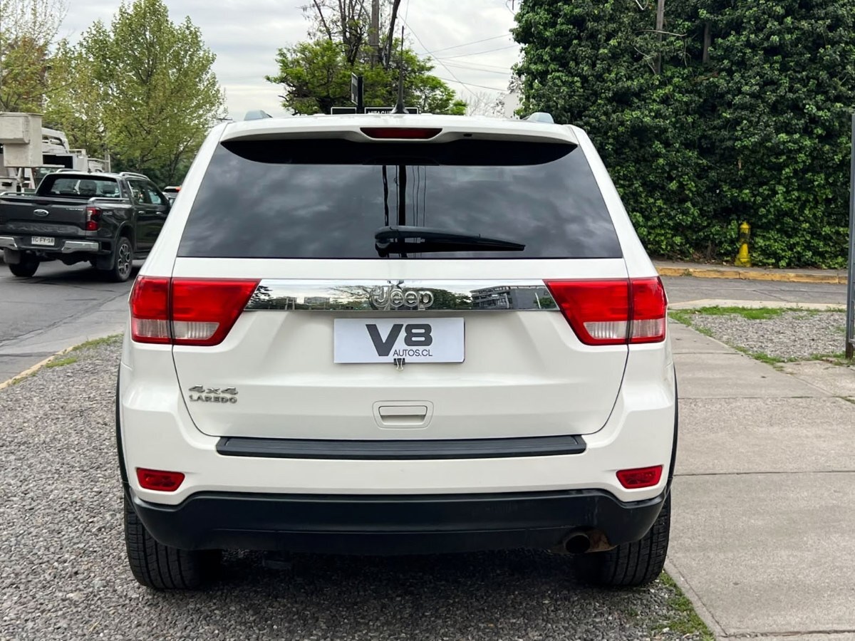 2011 Jeep Grand Cherokee miniatura 5