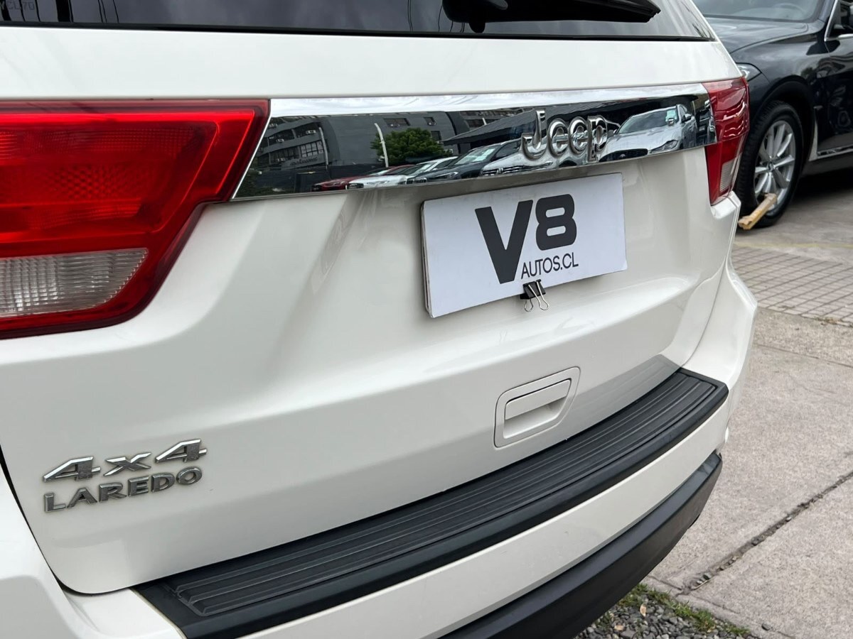 2011 Jeep Grand Cherokee miniatura 7