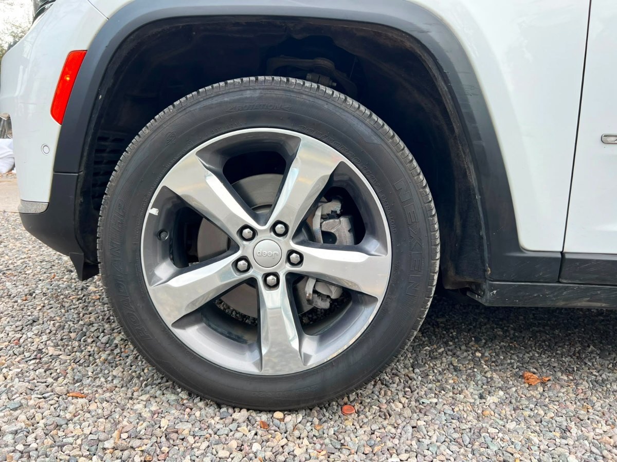 2023 Jeep Grand Cherokee miniatura 8