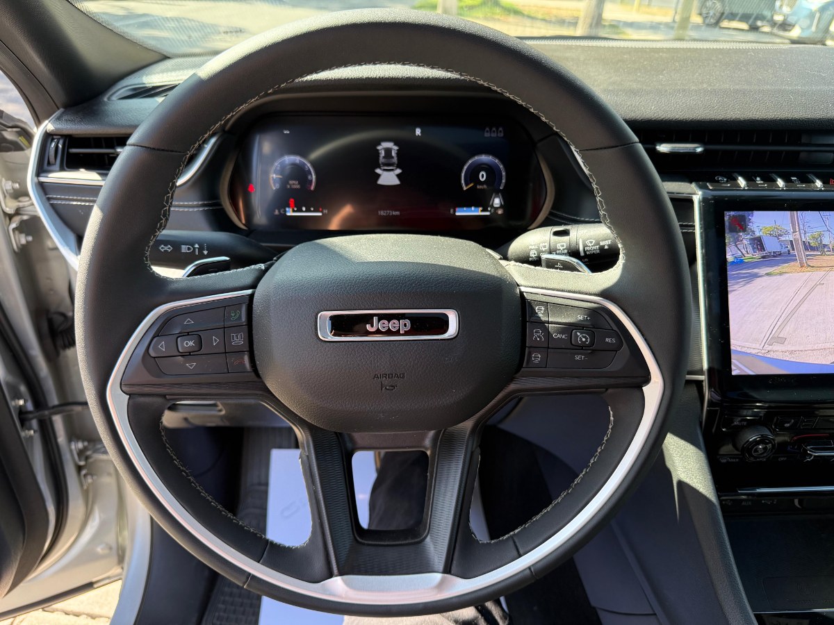2024 Jeep Grand Cherokee Laredo miniatura 11