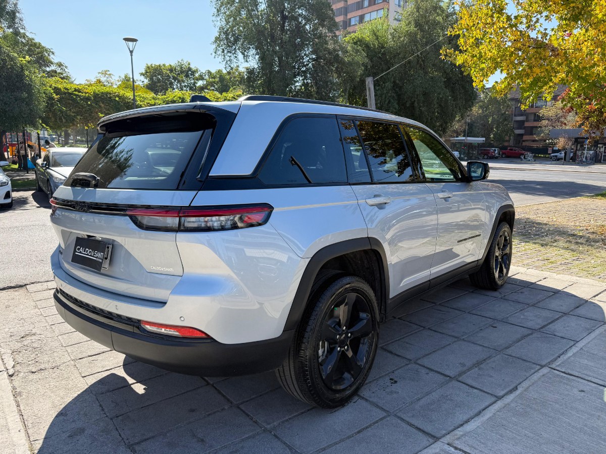 2024 Jeep Grand Cherokee Laredo miniatura 2
