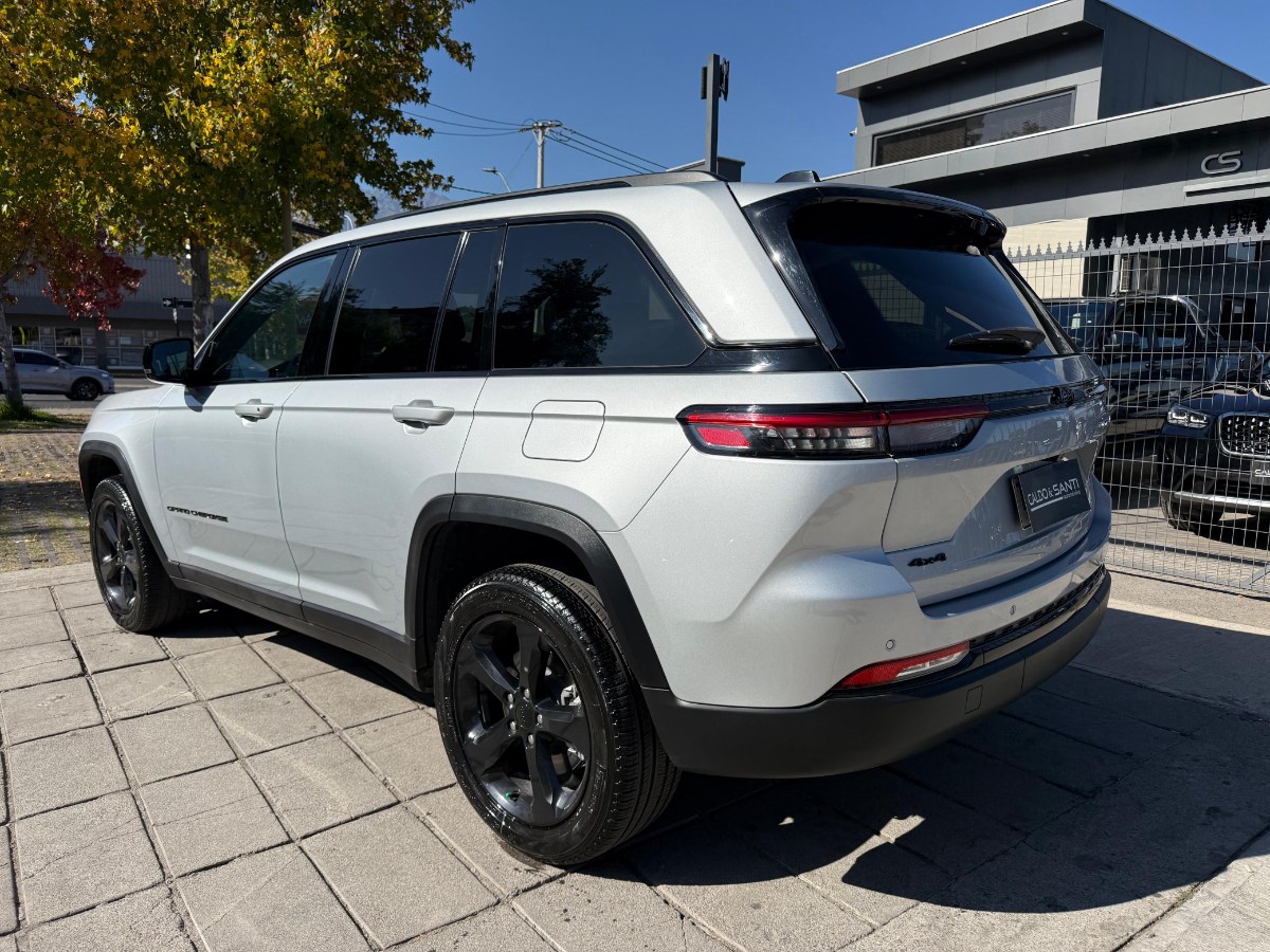 2024 Jeep Grand Cherokee Laredo miniatura 4