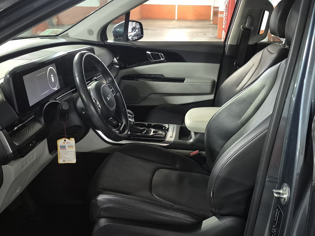 2024 Kia Carnival miniatura 10