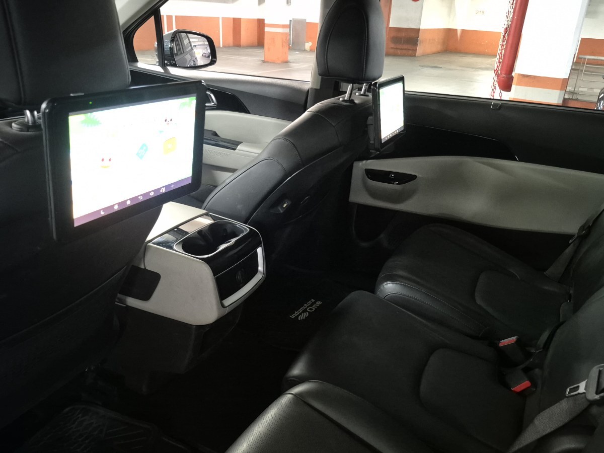 2024 Kia Carnival miniatura 8