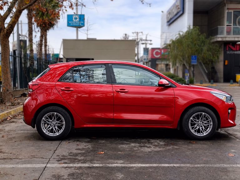 2019 Kia Rio 5 miniatura 3