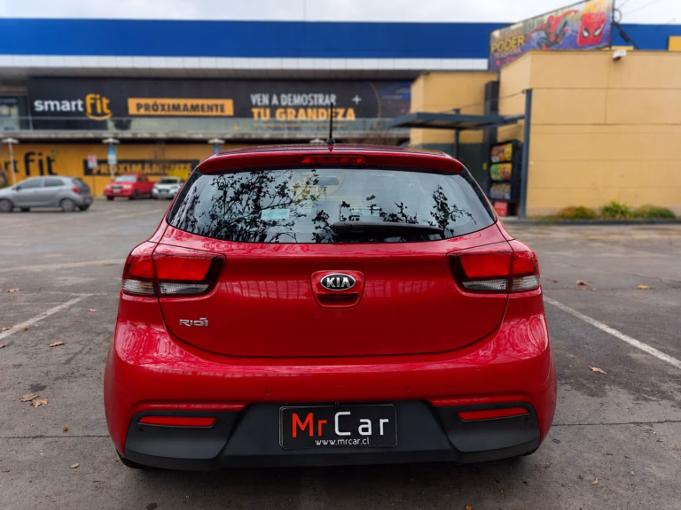 2019 Kia Rio 5 miniatura 5