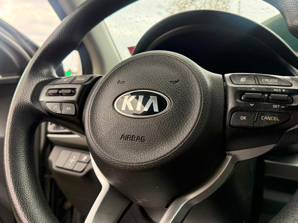 2022 Kia Rio 5 miniatura 16