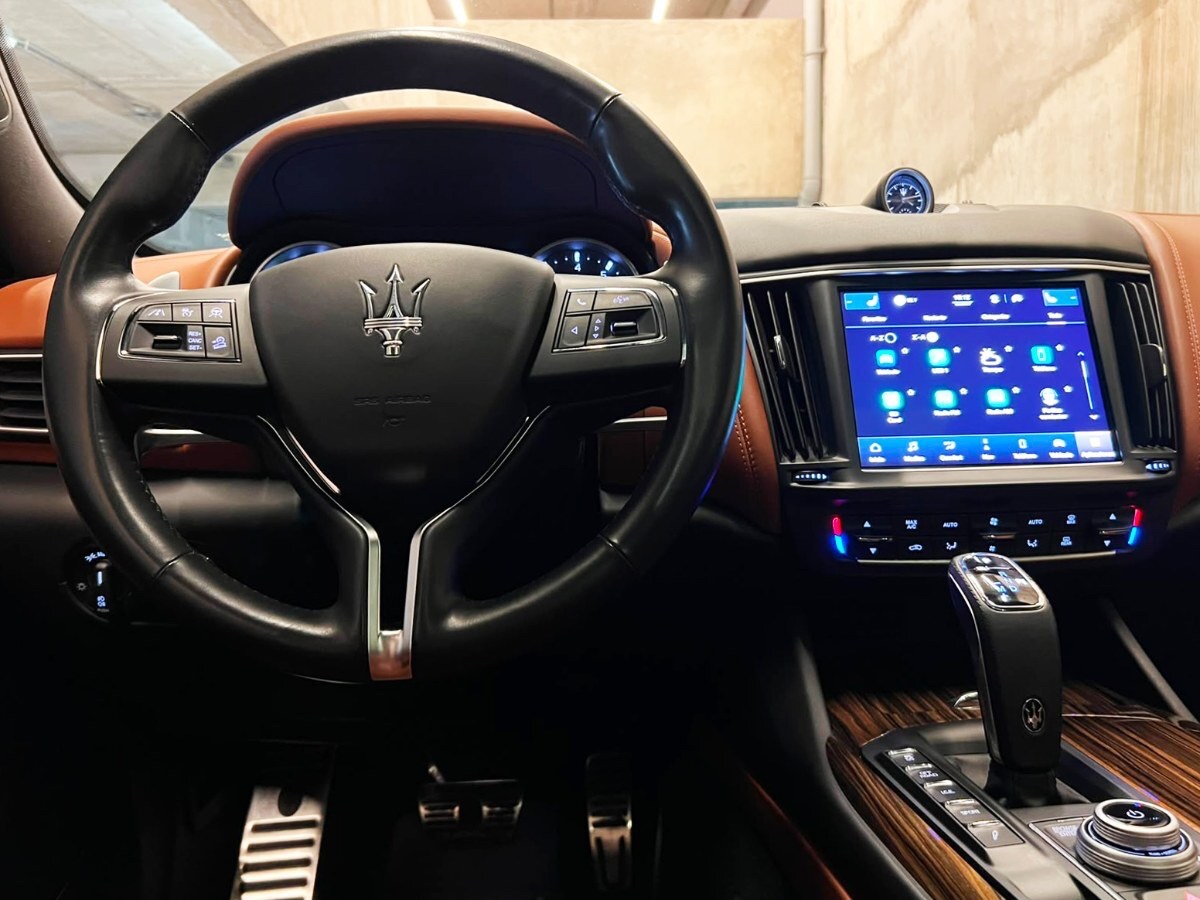 2023 Maserati Levante miniatura 10