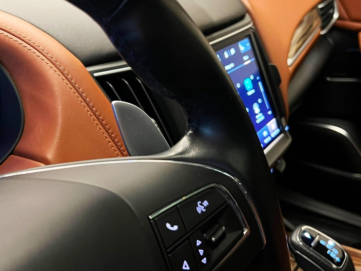 2023 Maserati Levante miniatura 14
