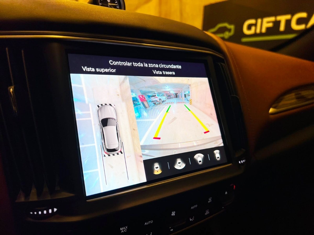 2023 Maserati Levante miniatura 17
