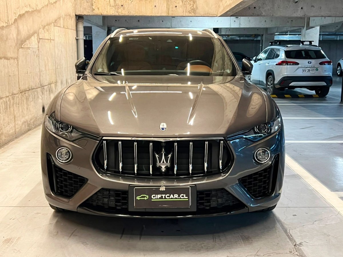 2023 Maserati Levante miniatura 2