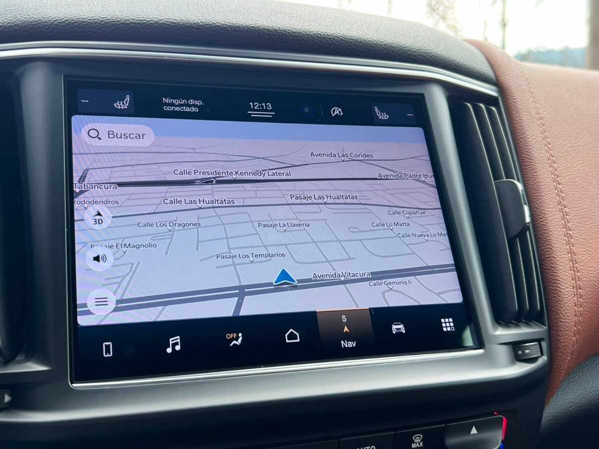 2023 Maserati Levante miniatura 17