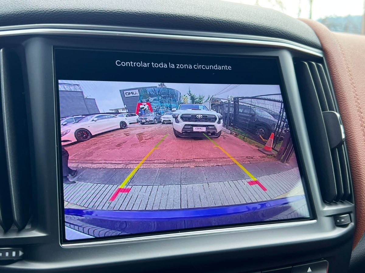 2023 Maserati Levante miniatura 18