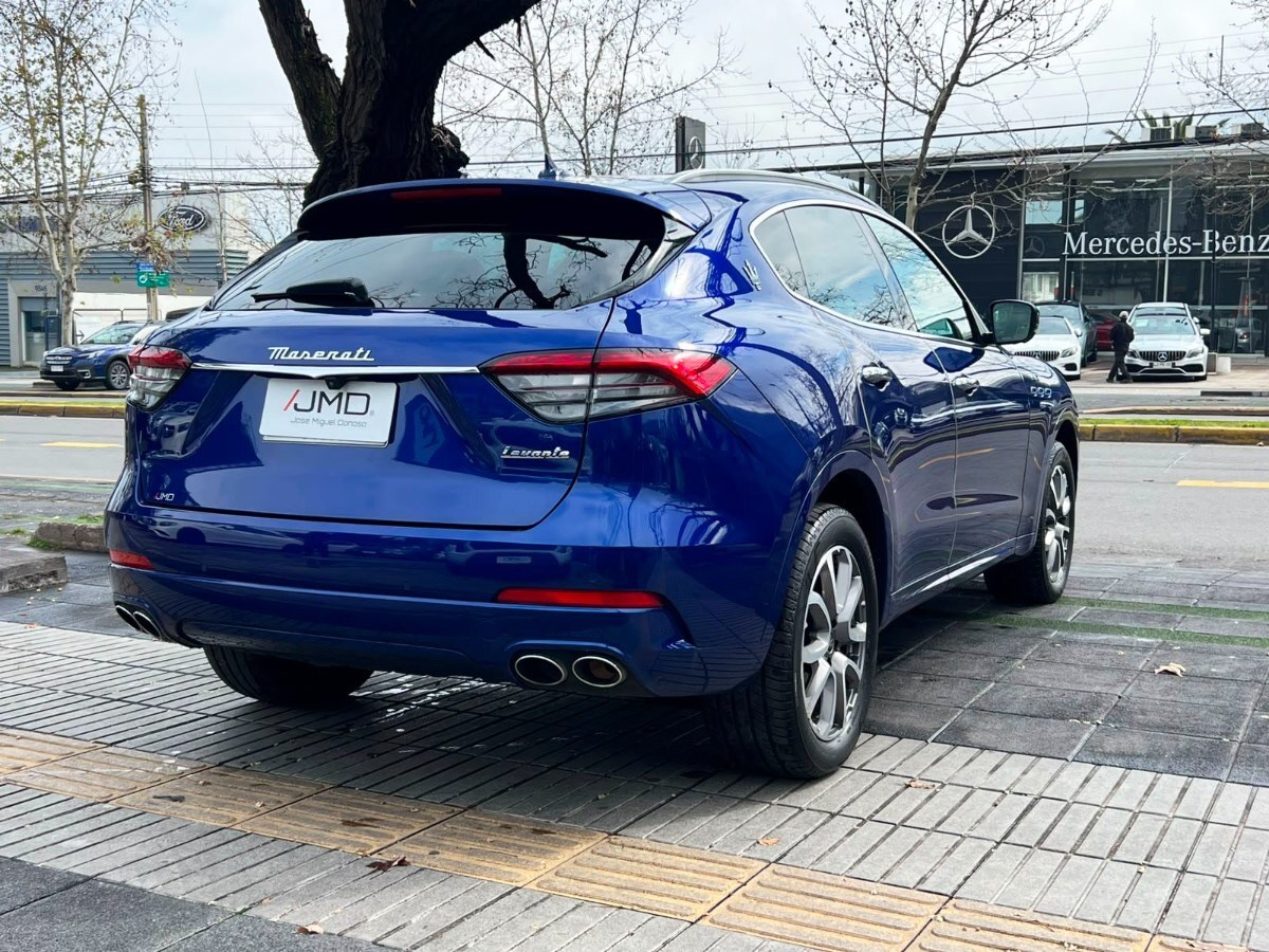 2023 Maserati Levante miniatura 4