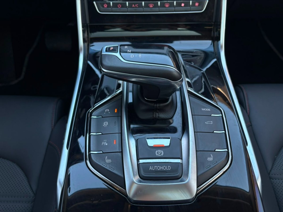 2023 Maxus Euniq 6 miniatura 13