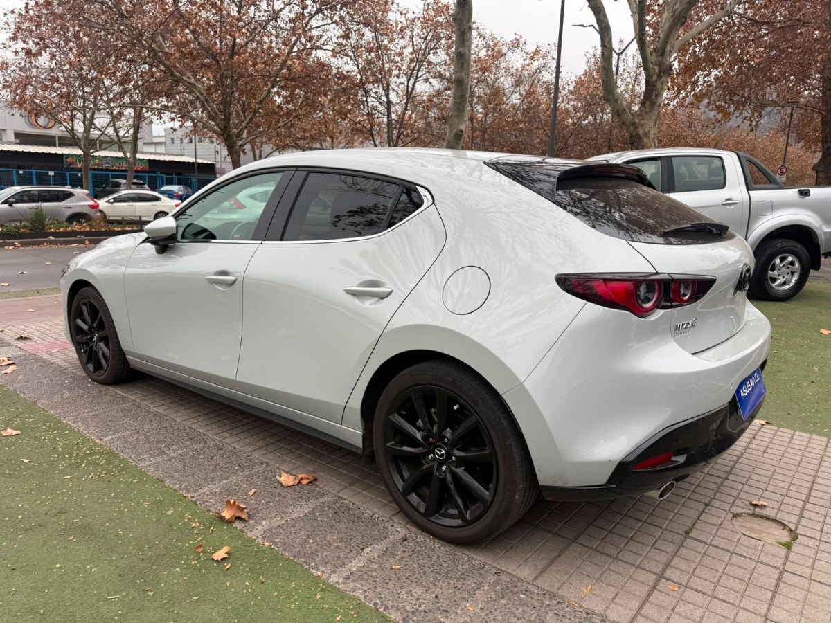 2025 Mazda 3 miniatura 5