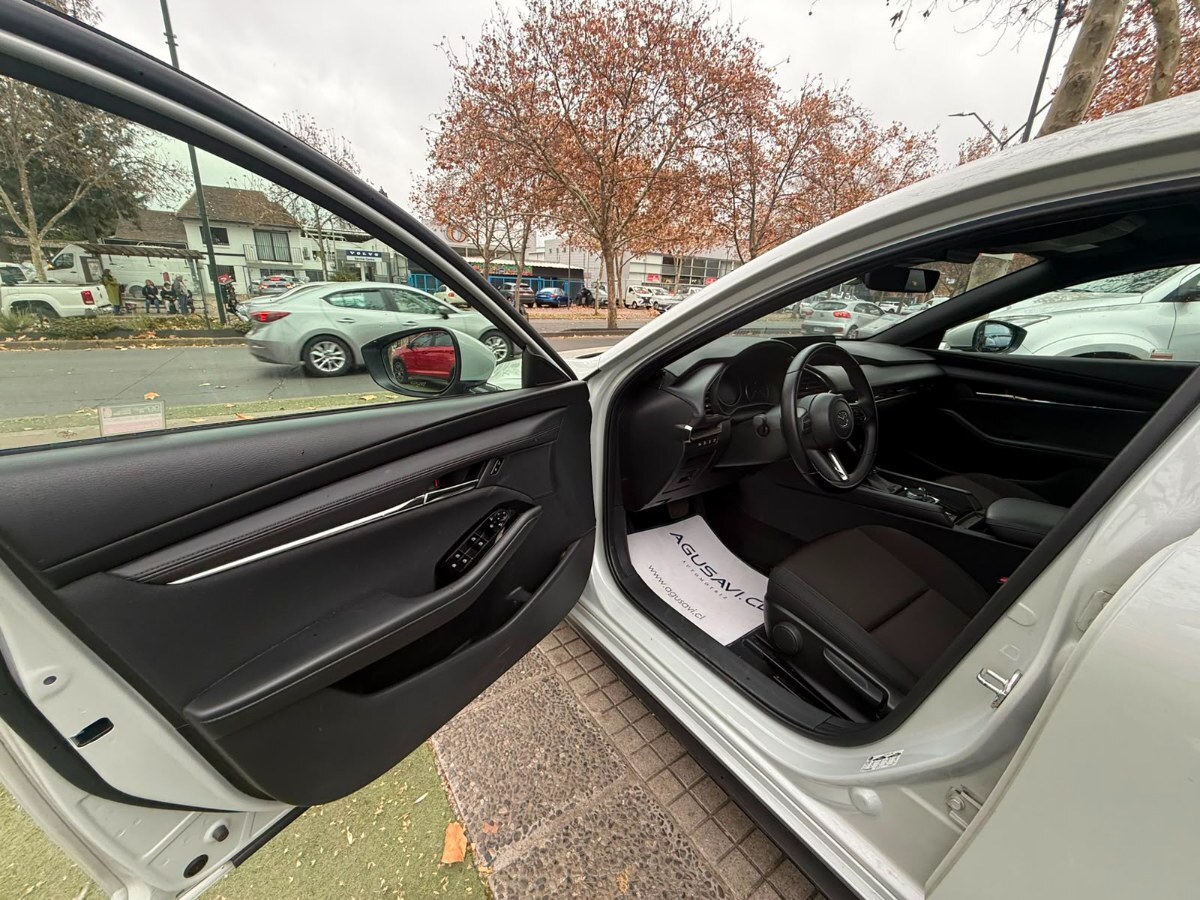2025 Mazda 3 miniatura 7