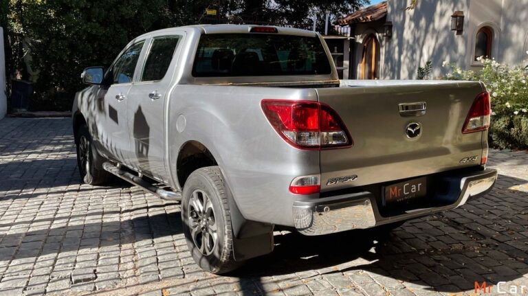 2017 Mazda BT-50 miniatura 10