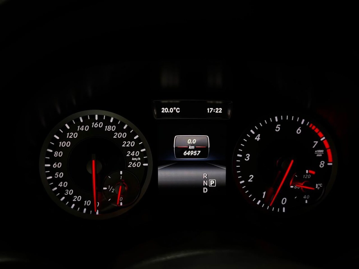 2015 Mercedes Benz A200 miniatura 10