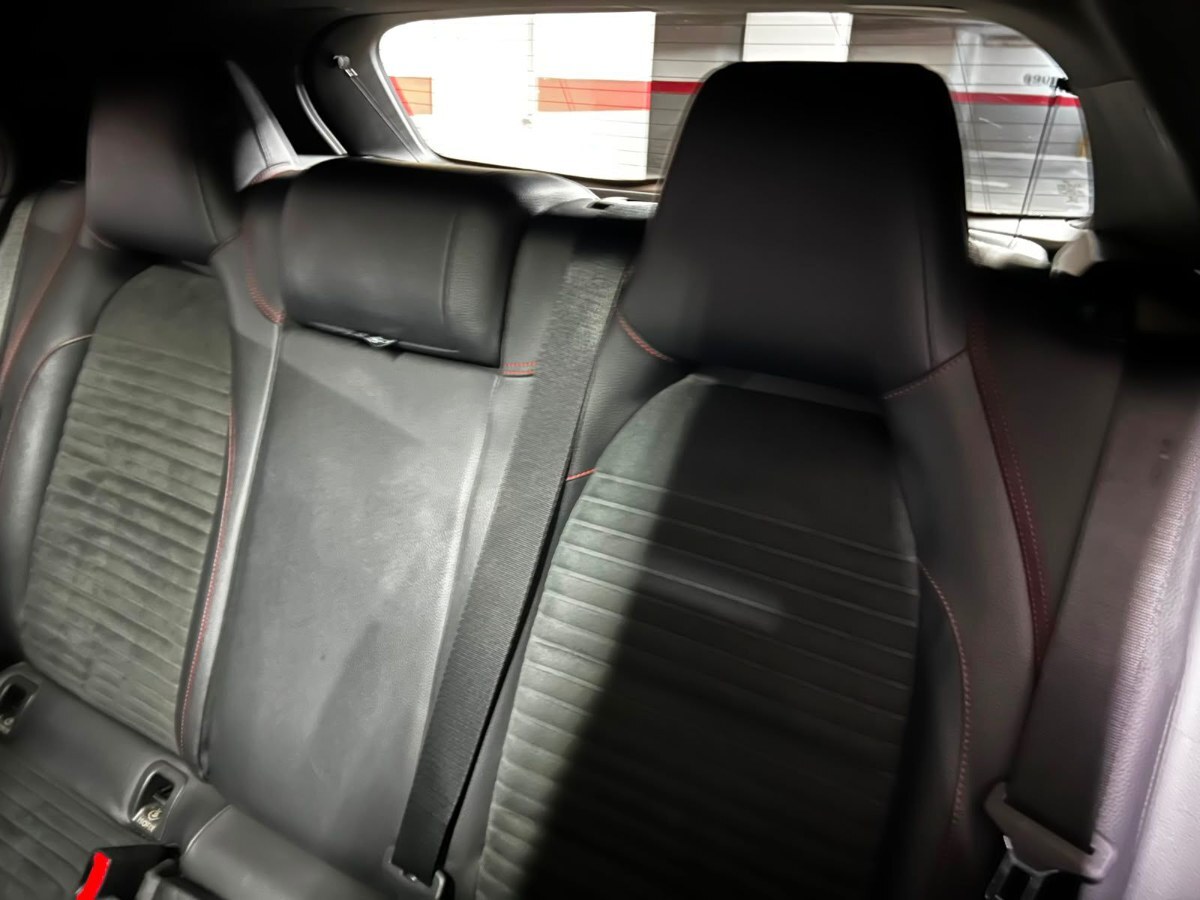 2015 Mercedes Benz A200 miniatura 13