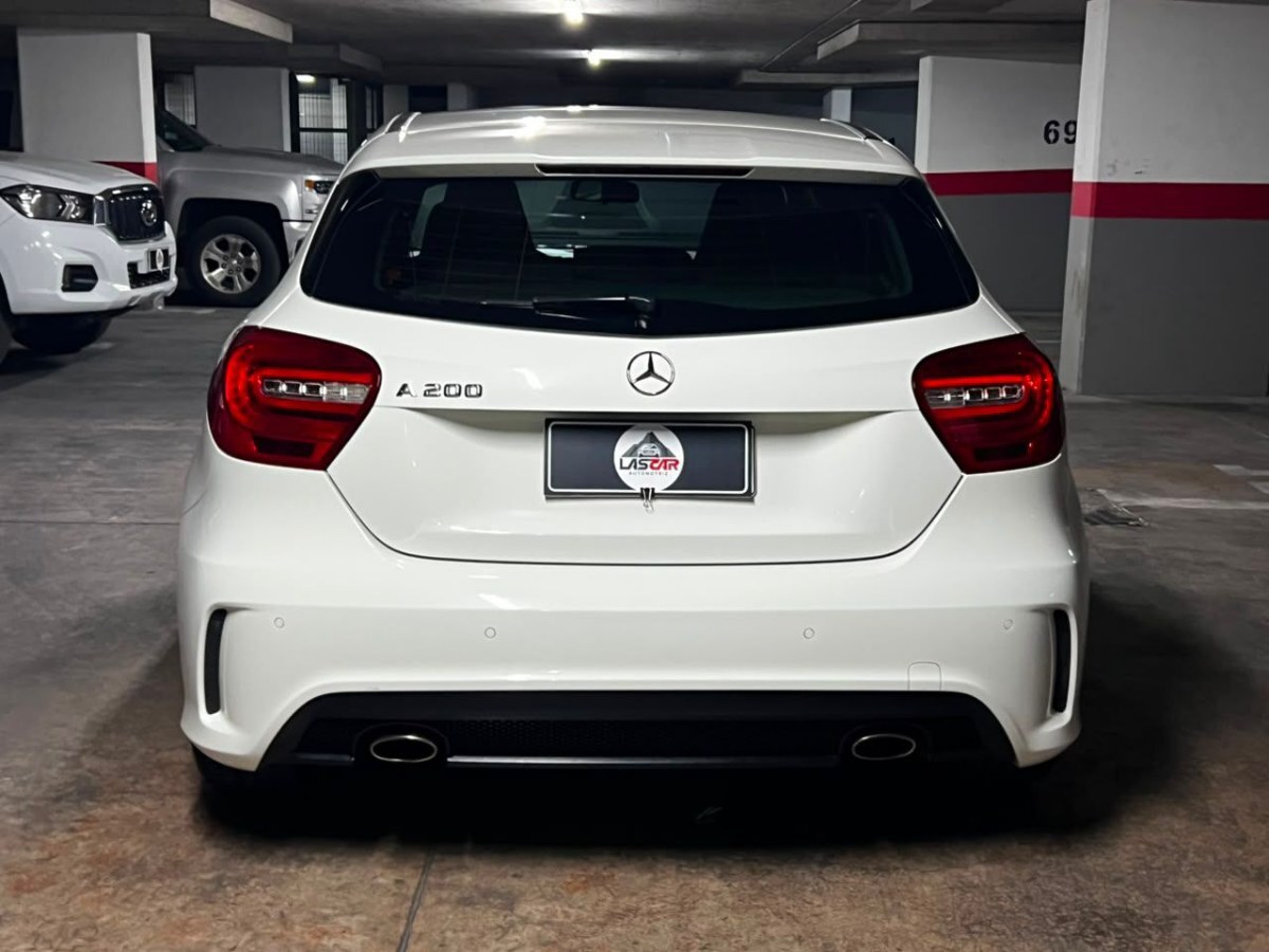 2015 Mercedes Benz A200 miniatura 5