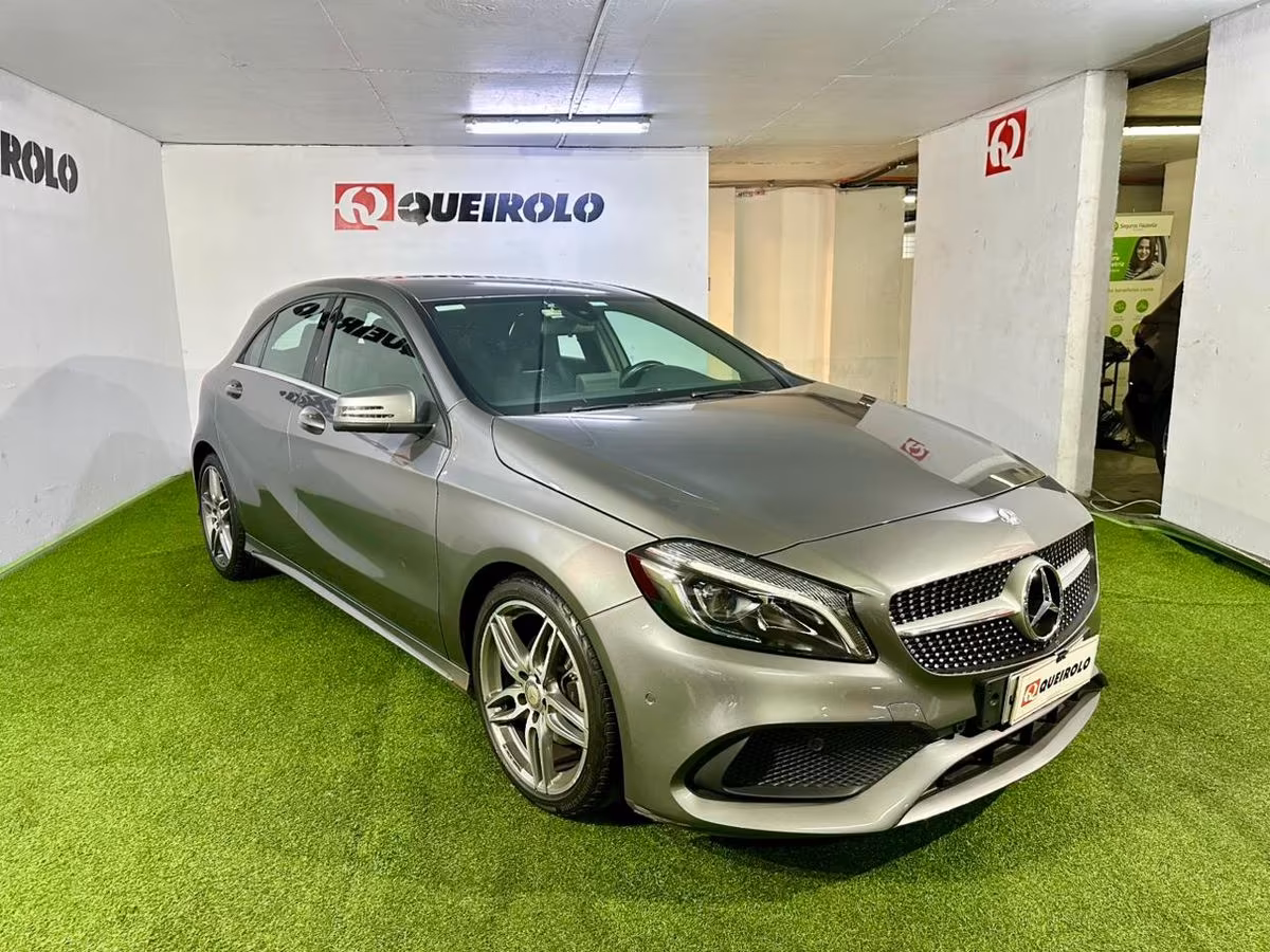 2017 Mercedes Benz A200 miniatura 2