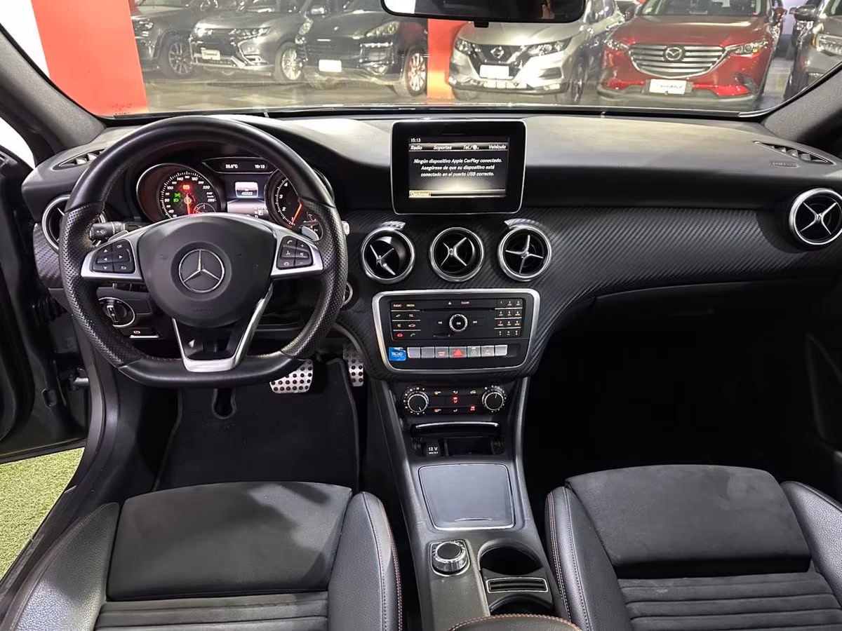 2017 Mercedes Benz A200 miniatura 7