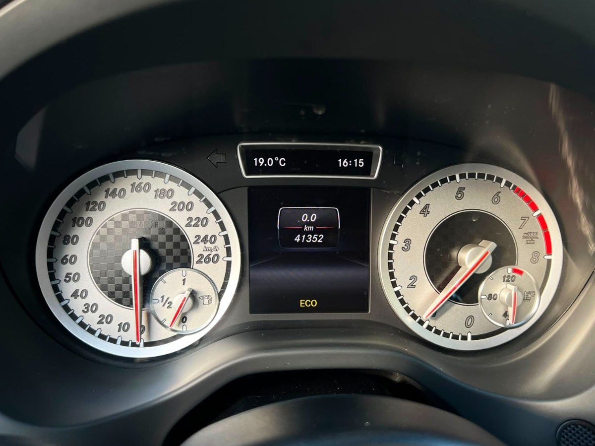 2014 Mercedes Benz A200 miniatura 12