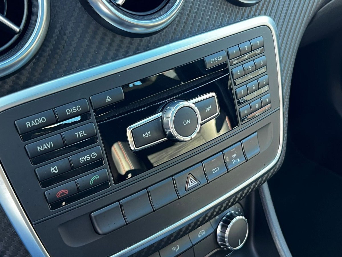 2014 Mercedes Benz A200 miniatura 14