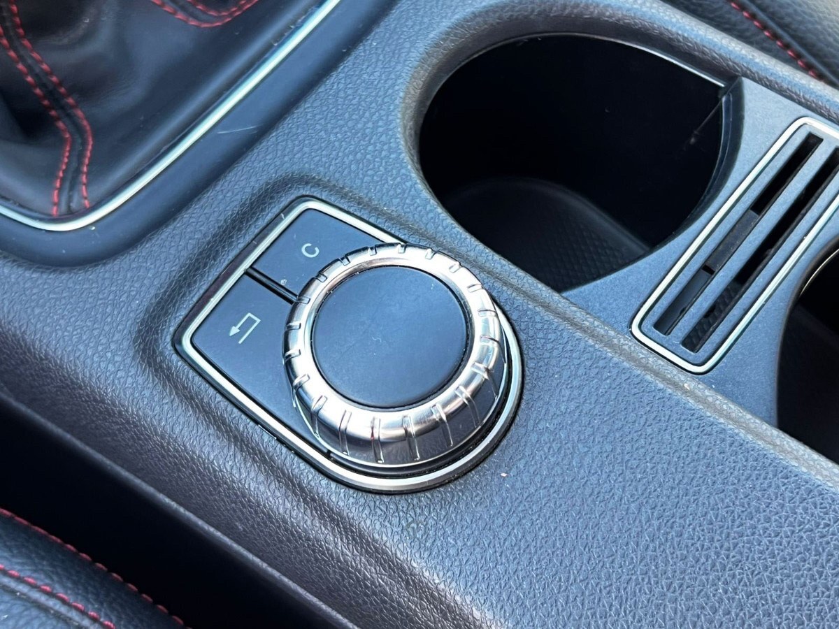 2014 Mercedes Benz A200 miniatura 17