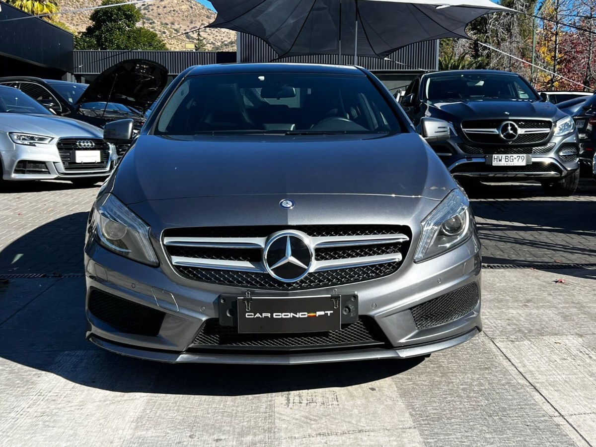 2014 Mercedes Benz A200 miniatura 2
