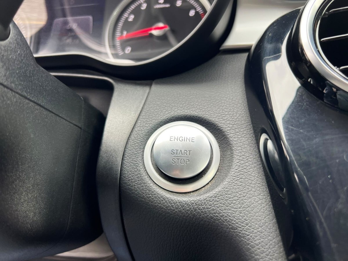 2018 Mercedes Benz C200 miniatura 10