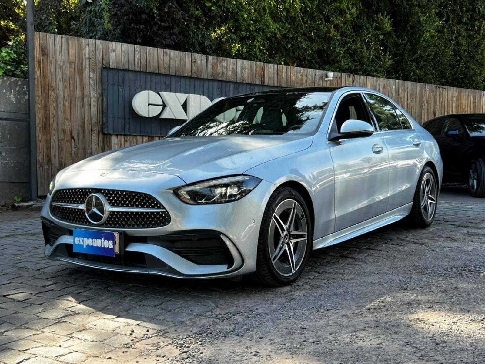 2023 Mercedes Benz C200 miniatura 2