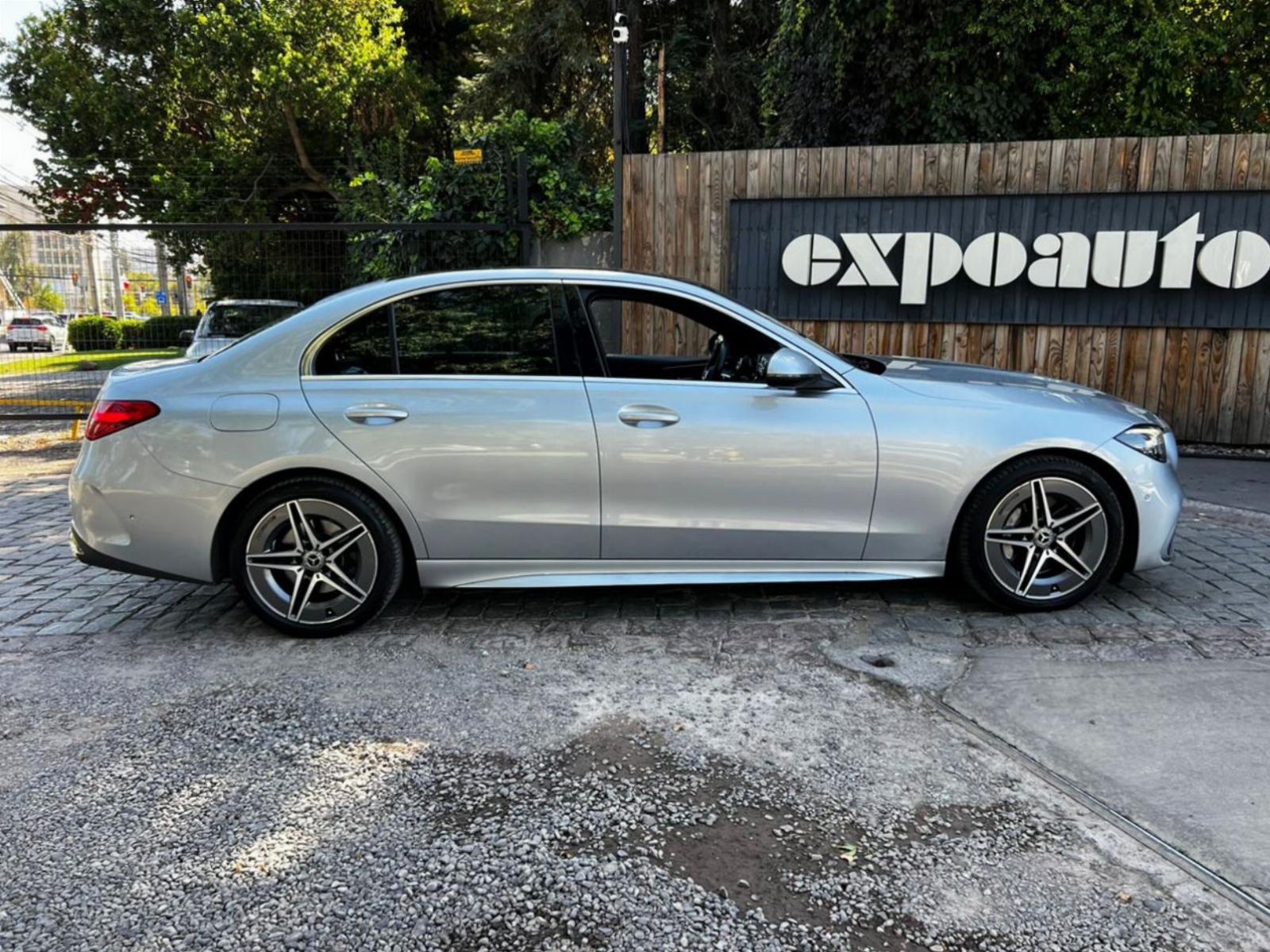 2023 Mercedes Benz C200 miniatura 7