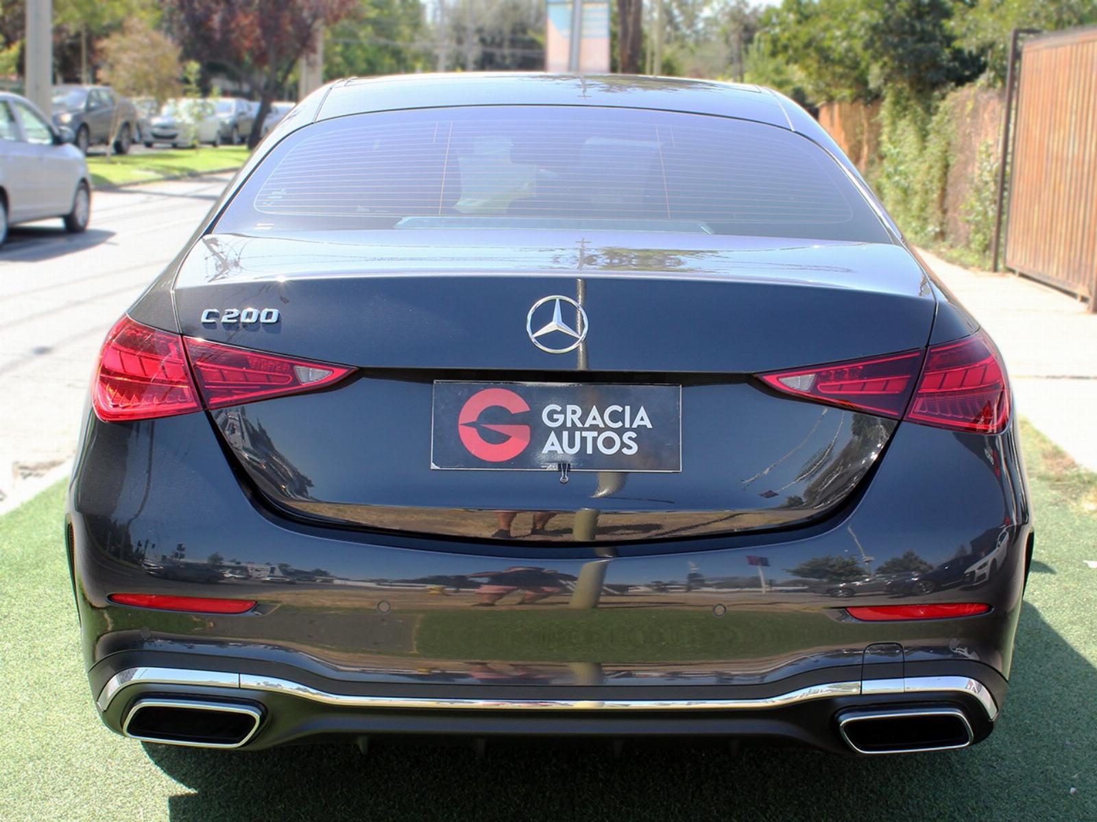 2024 Mercedes Benz C200 miniatura 4