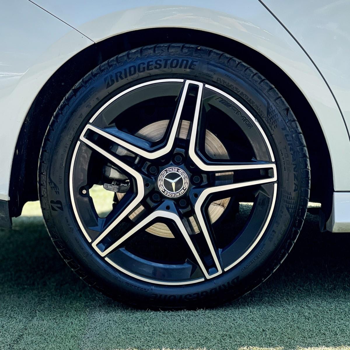 2025 Mercedes Benz CLA 200 miniatura 12