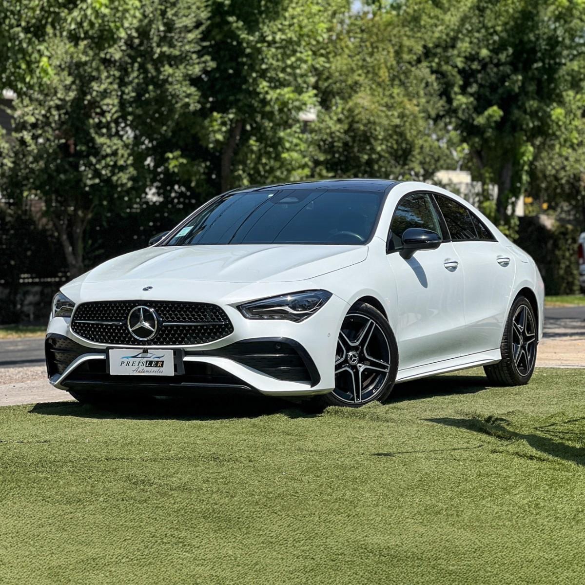 2025 Mercedes Benz CLA 200 miniatura 2