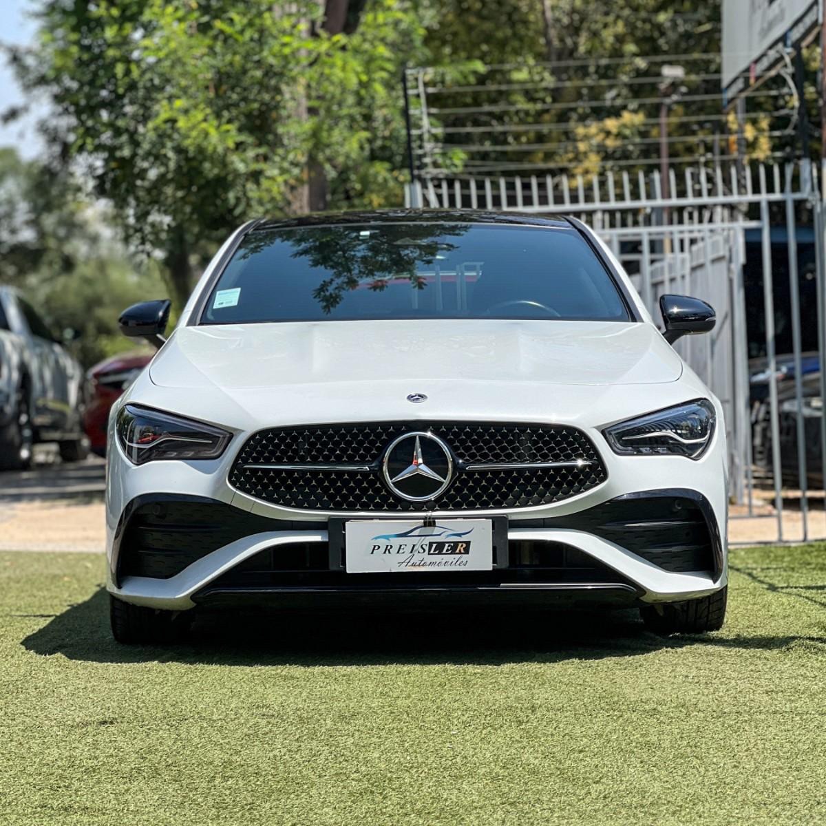 2025 Mercedes Benz CLA 200 miniatura 3