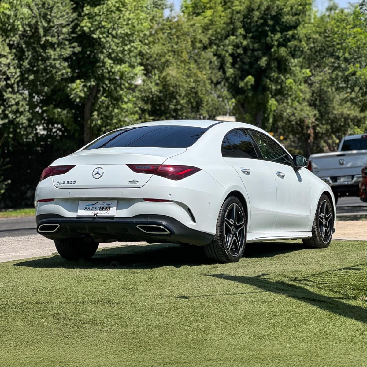 2025 Mercedes Benz CLA 200 miniatura 7