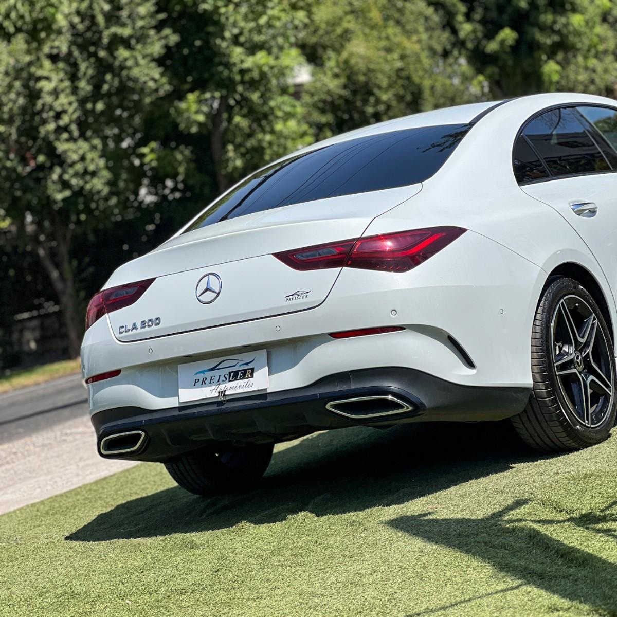2025 Mercedes Benz CLA 200 miniatura 8