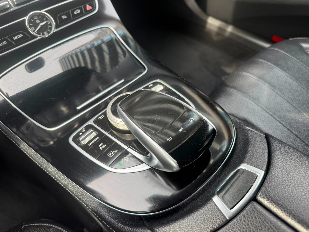 2017 Mercedes Benz E200 miniatura 11